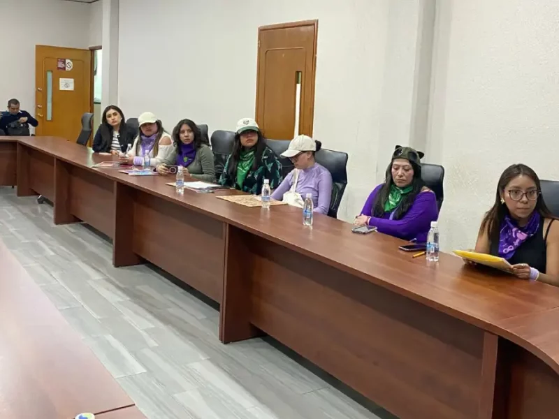 Municipios de Texmelucan atiende demandadas de colectivos feministas en el marco del 8M