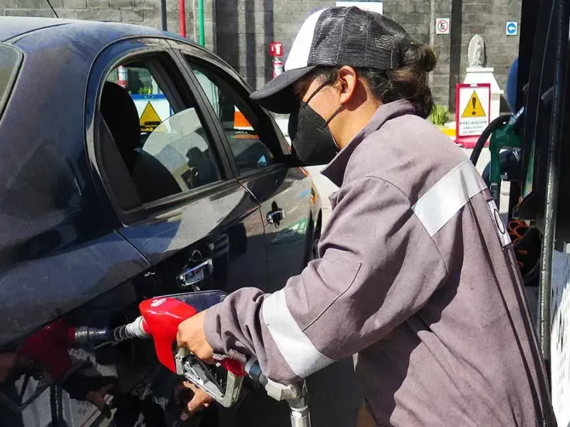 Profeco califica a seis gasolineras de Puebla como "las peores" por robo de combustible 