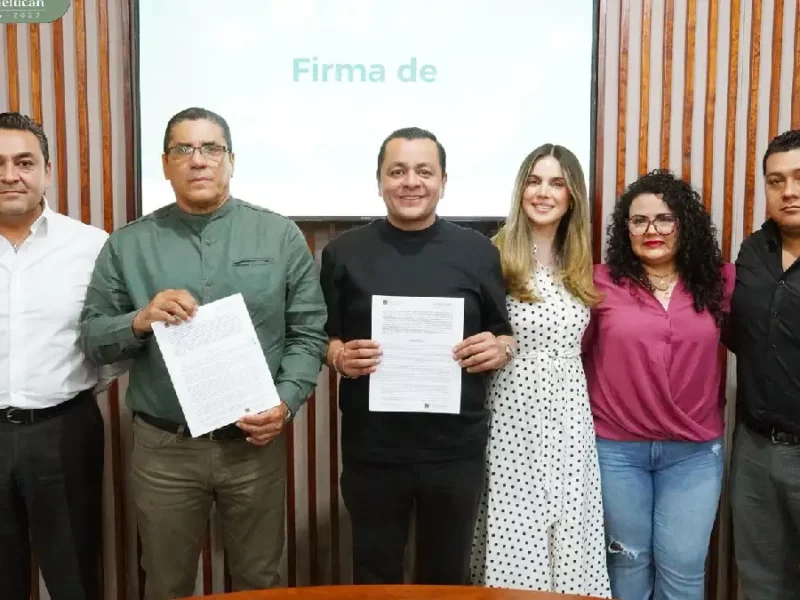 Presidente municipal toma protesta a Federico Ramos como auxiliar de San Juan Tuxco