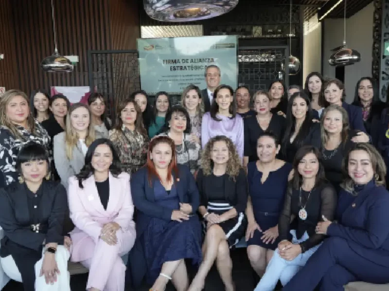 Refuerza Gobierno de la Ciudad el liderazgo femenino empresarial y encabeza firma alianza estratégica