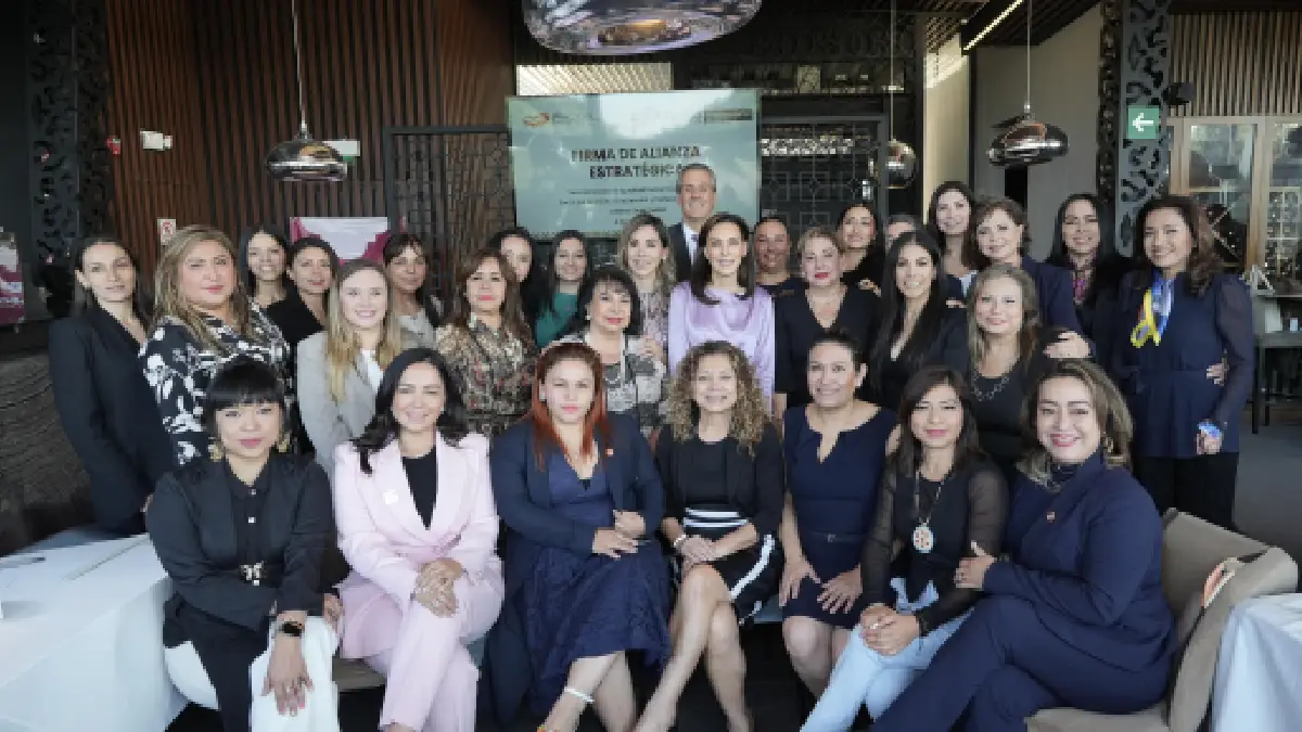 Refuerza Gobierno de la Ciudad el liderazgo femenino empresarial y encabeza firma alianza estratégica