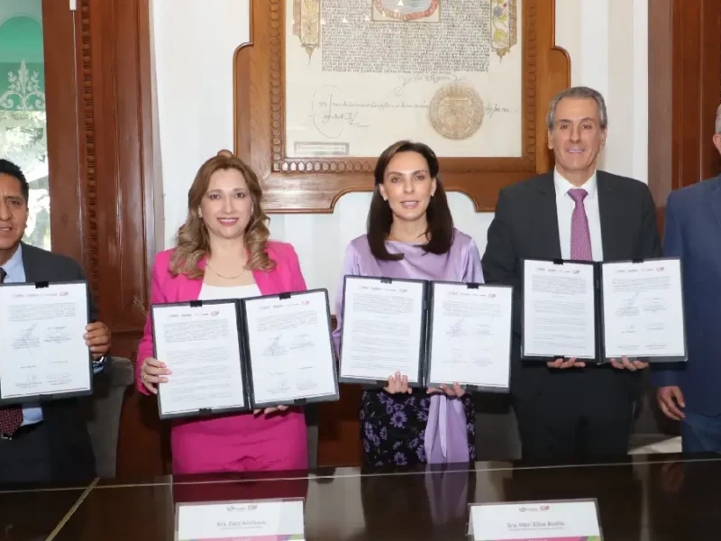 Unen esfuerzos DIF estatal y municipal para fortalecer el programa de desayunos escolares calientes