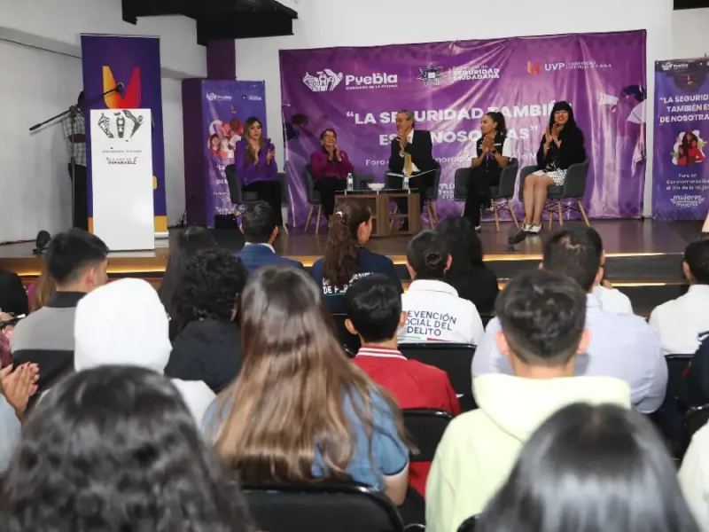 Dirige Gobierno de la Ciudad Foro “La seguridad también es de nosotras” a universitarias
