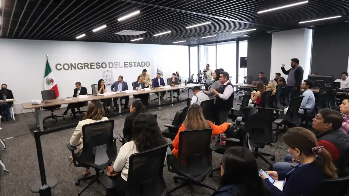 Aprueban en Comisión del Congreso el establecimiento de la figura de Diputado Migrante