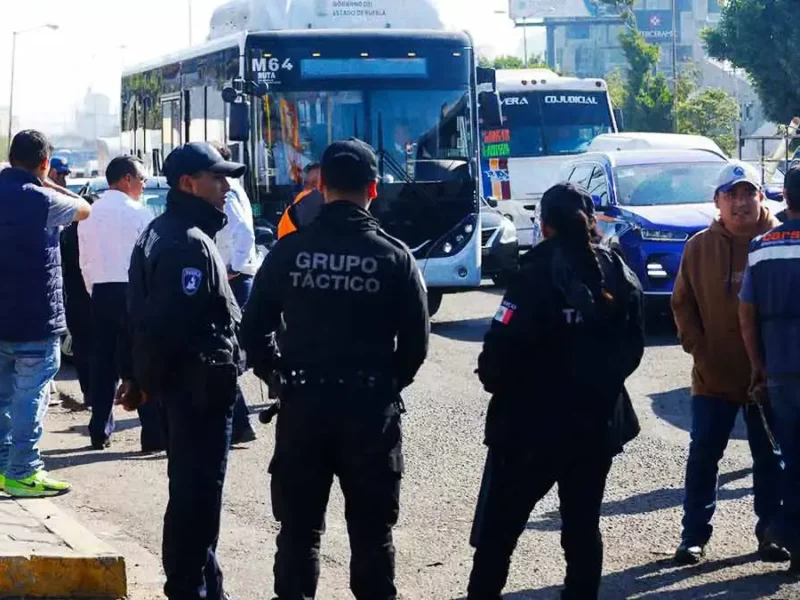 SMT retiró 20 unidades piratas durante el segundo operativo en Lomas de Angelópolis