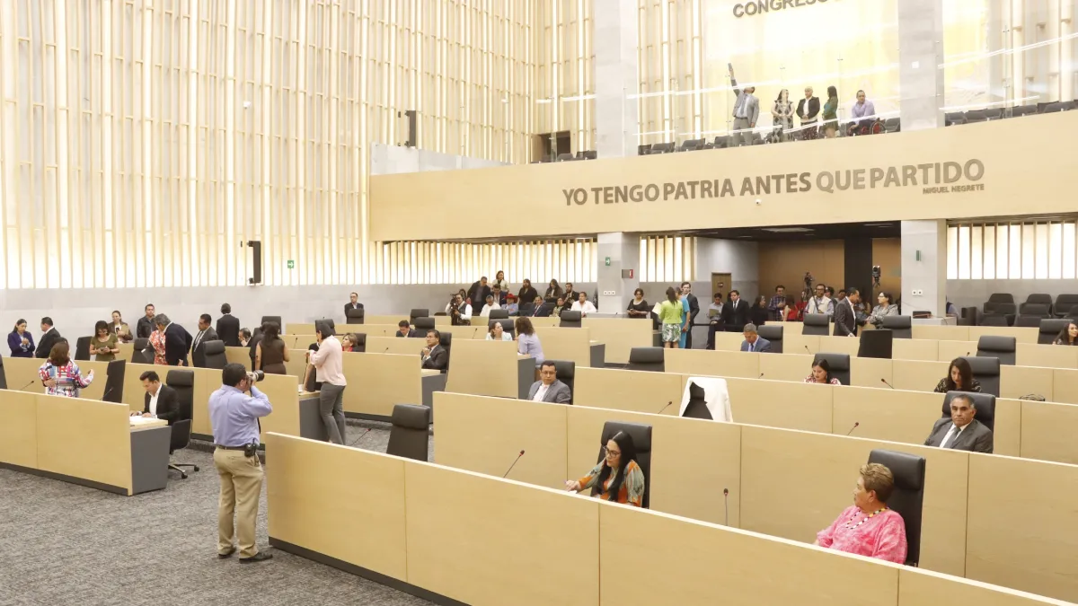 Avala LXII Legislatura del Congreso del Estado figura de Diputado Migrante