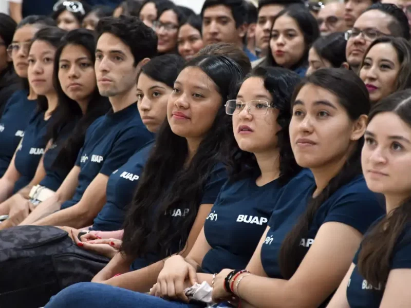 Con el Programa Delfín, la BUAP fortalece una cultura científica entre sus estudiantes