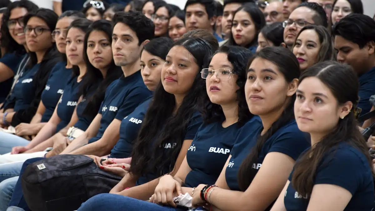 Con el Programa Delfín, la BUAP fortalece una cultura científica entre sus estudiantes