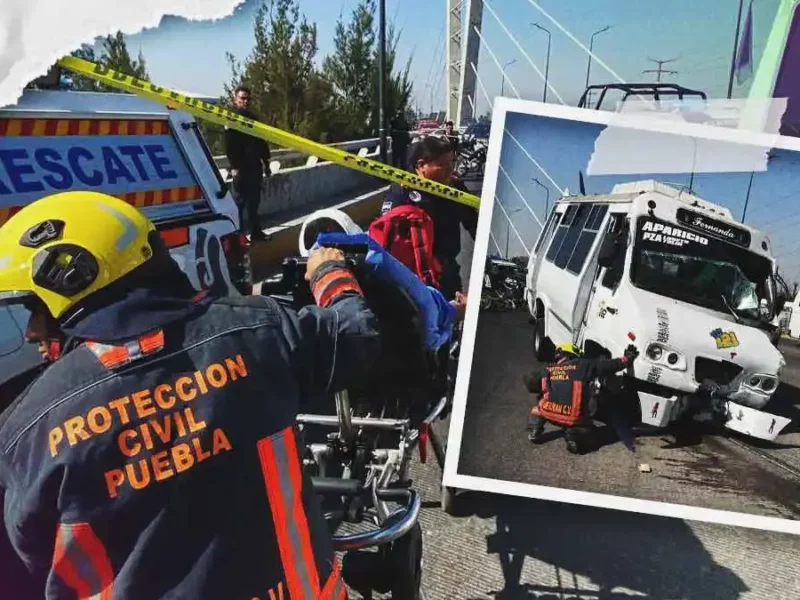 Ruta M21 chocó contra camellón y poste en Aparicio; ocho pasajeros resultaron lesionados
