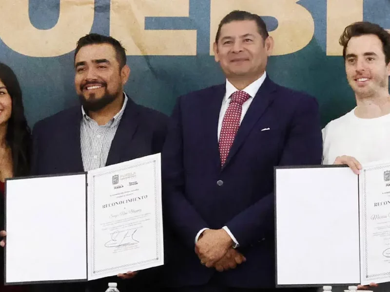 Alejandro Armenta nombra a directores de escuelas de Box y Tenis de Universidad del Deporte  