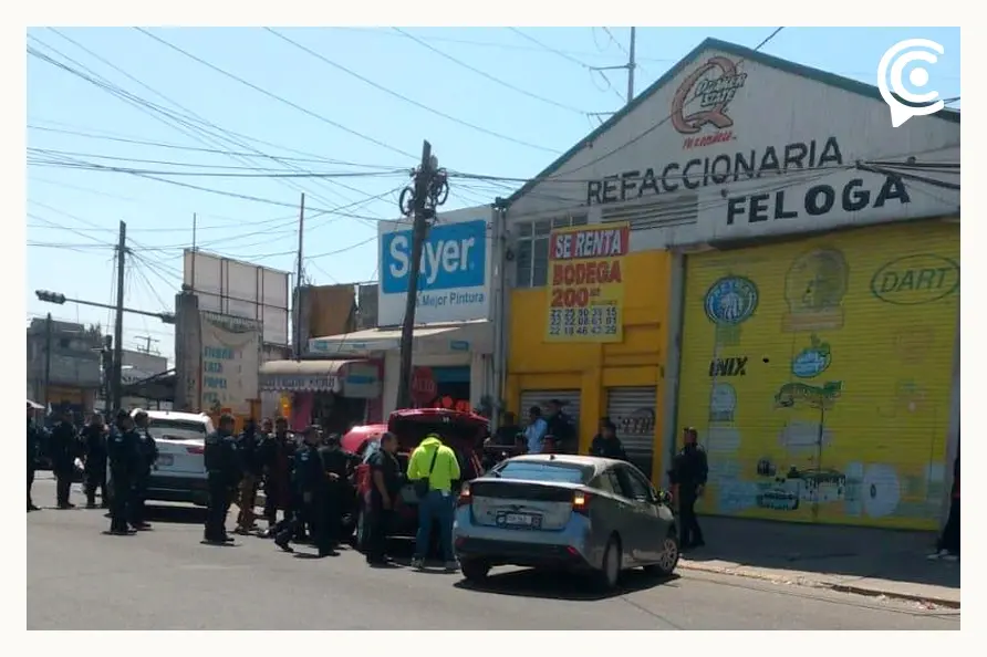 Detienen a tres hombres con arma y camioneta robada en San Jerónimo Caleras, Puebla