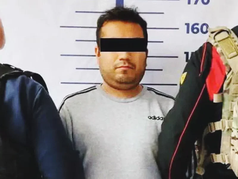 Detienen a gerente de agencia “El Ángel” en CDMX, denunciado por fraude automotriz en Puebla