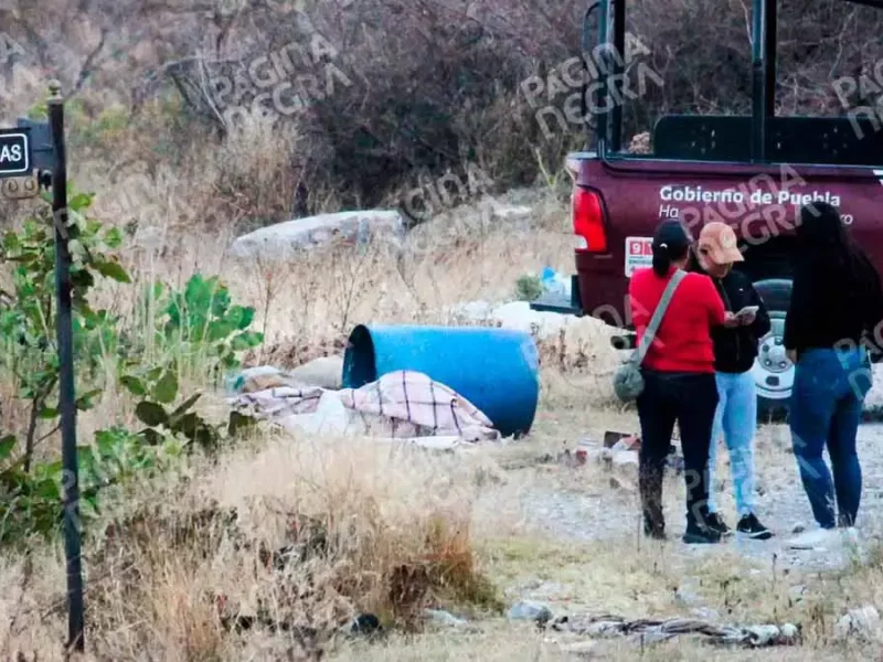 Encuentran cuerpo encobijado dentro de un tambo en Fundadores de Chapultepec, Puebla