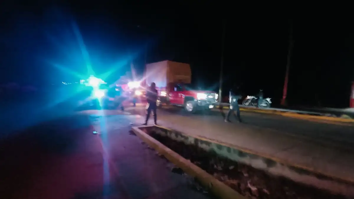 Texmelucan frustra asalto a camión de transporte de carga