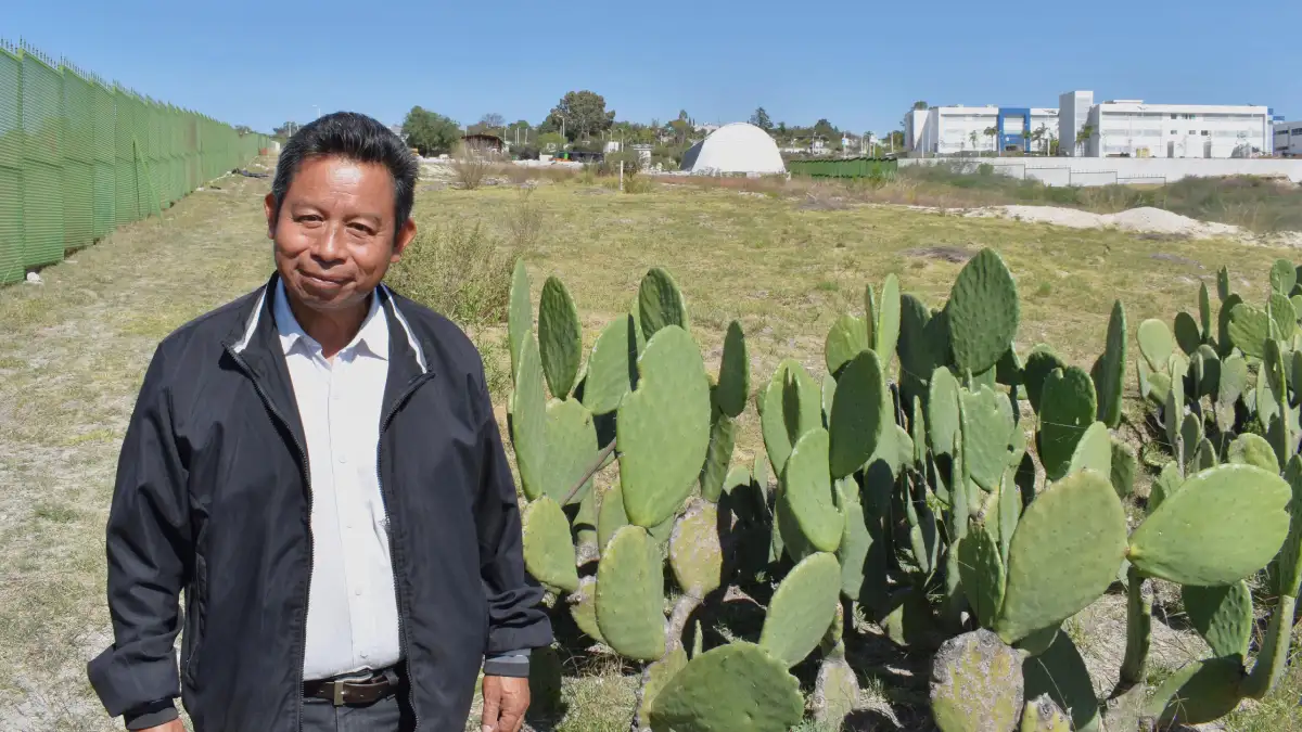 Académico del ICUAP investiga organismos del suelo que favorecen su fertilidad y conservación