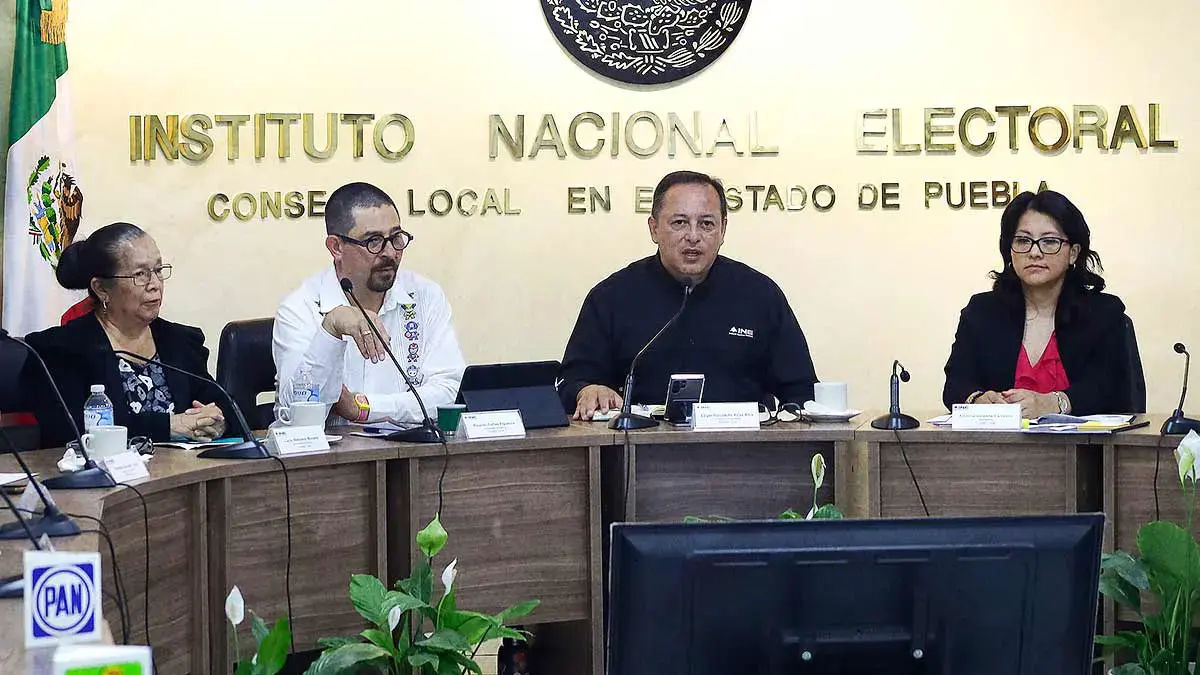 Con retraso, iniciaron las elecciones extraordinarias 2025 en cuatro municipios de Puebla
