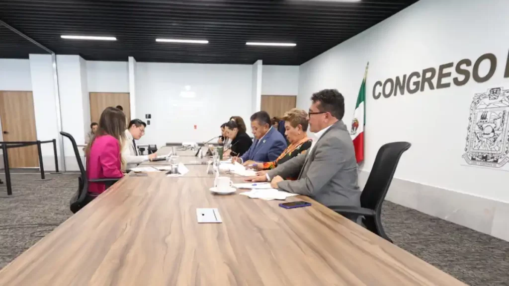 Aprueba Comisión del Congreso dictámenes sobre contratación de financiamientos en municipios