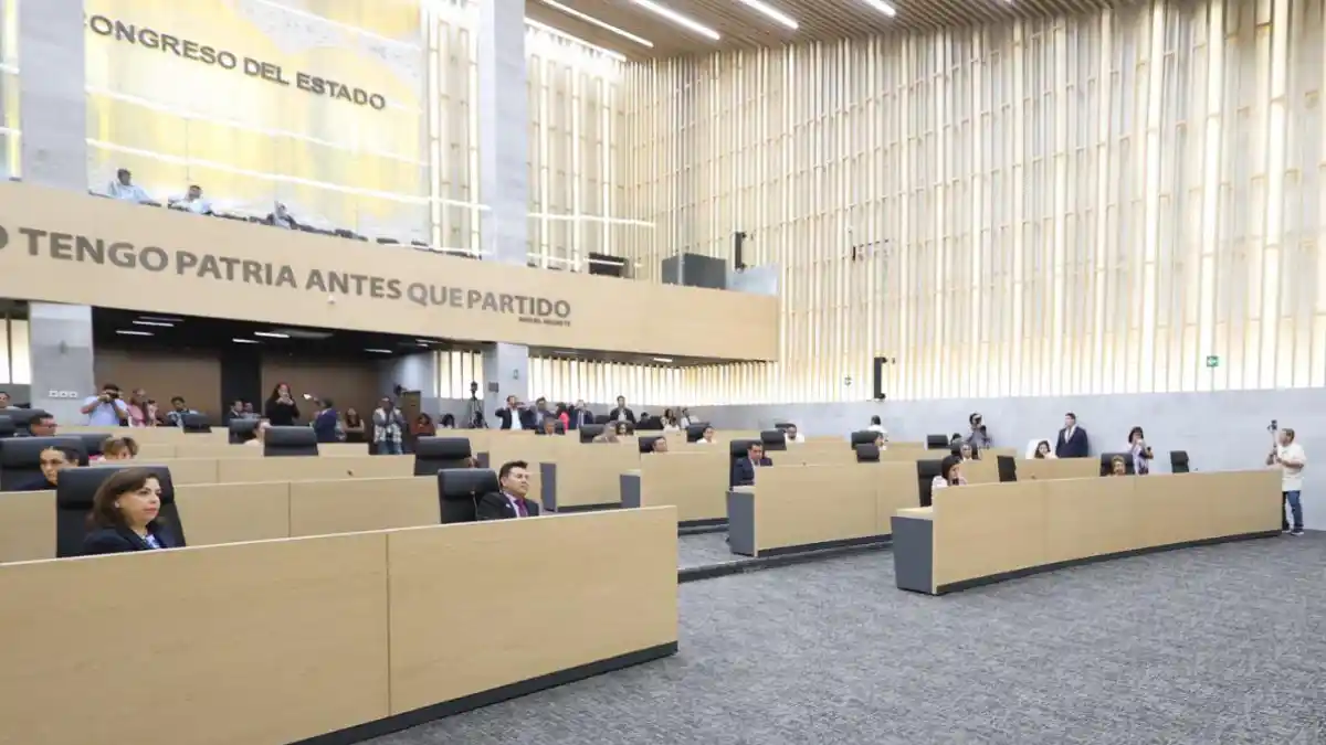 Impulsan en el Congreso propuesta para que menores hagan uso responsable de tecnologías de información