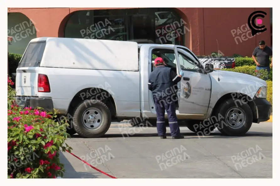 Hombre murió por infarto en jardinera de Plaza Tolín, Puebla 