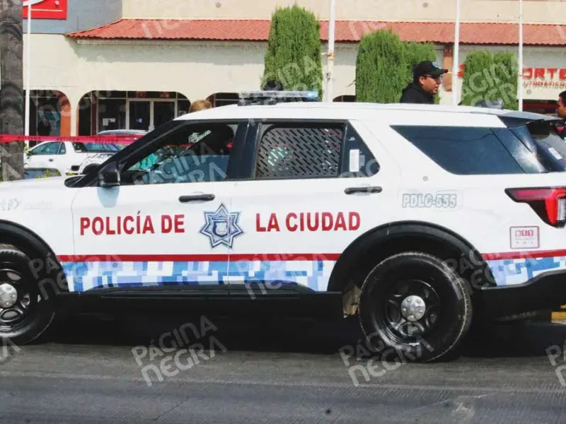Hombre murió por infarto en jardinera de Plaza Tolín, Puebla 