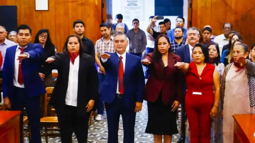 Rinde protesta nuevo presidencia auxiliar de Santiago Momoxpan