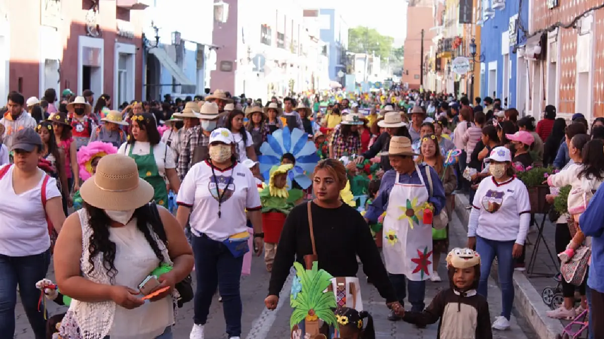 Atlixco se llena de color y tradición con el festival de las niñas y niños danzantes