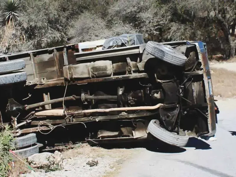 Joven murió tras chocar y volcar en una camioneta en Quecholac, Puebla