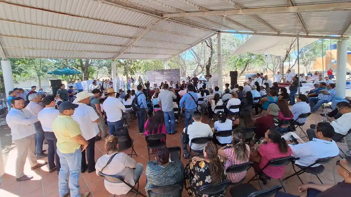Realiza Congreso del Estado Foro Migrante en Acatlán de Osorio