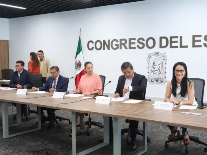 Avala Comisión del Congreso reformas a la Constitución Federal, en materia de simplificación administrativa y digitalización