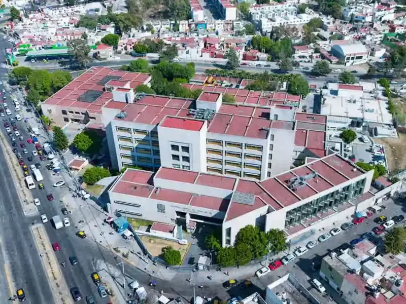 Acusan a delegada del IMSS en Puebla de saqueo al Hospital La Margarita