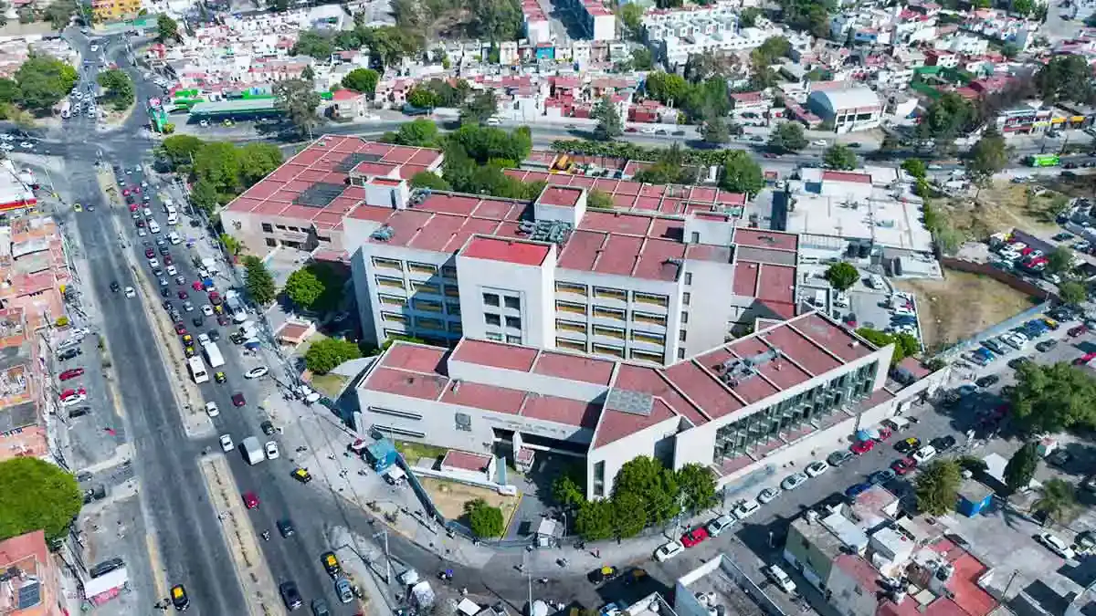 Acusan a delegada del IMSS en Puebla de saqueo al Hospital La Margarita