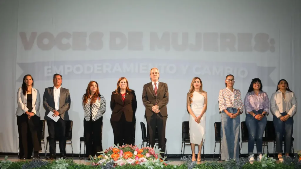 Impulsa Pepe Chedraui apertura de espacios de reflexión con el Foro "Voces de Mujeres: Empoderamiento y Cambio"