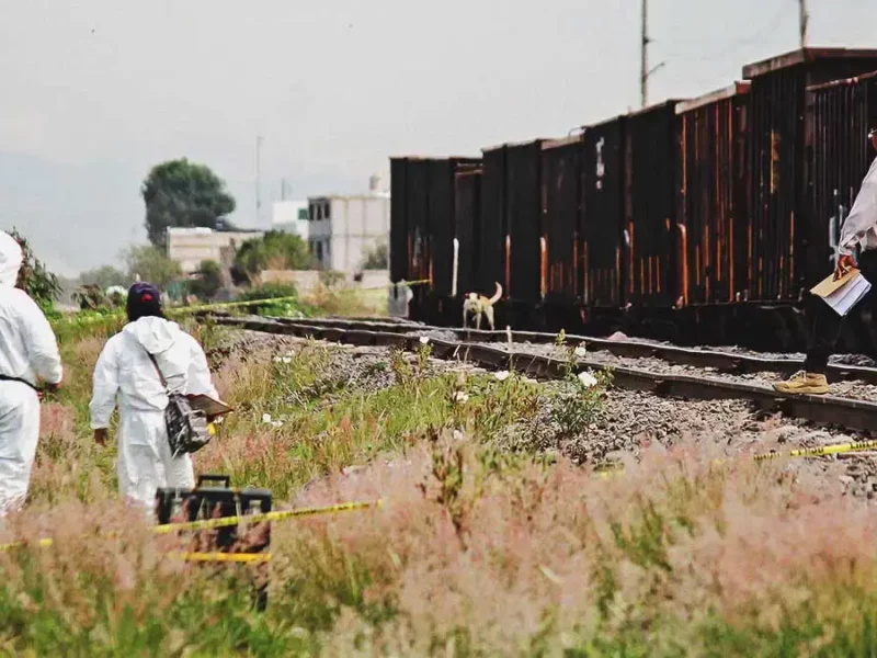 Ataron y abandonaron cuerpo de hombre en las vías del tren de Tlacotepec, Puebla 