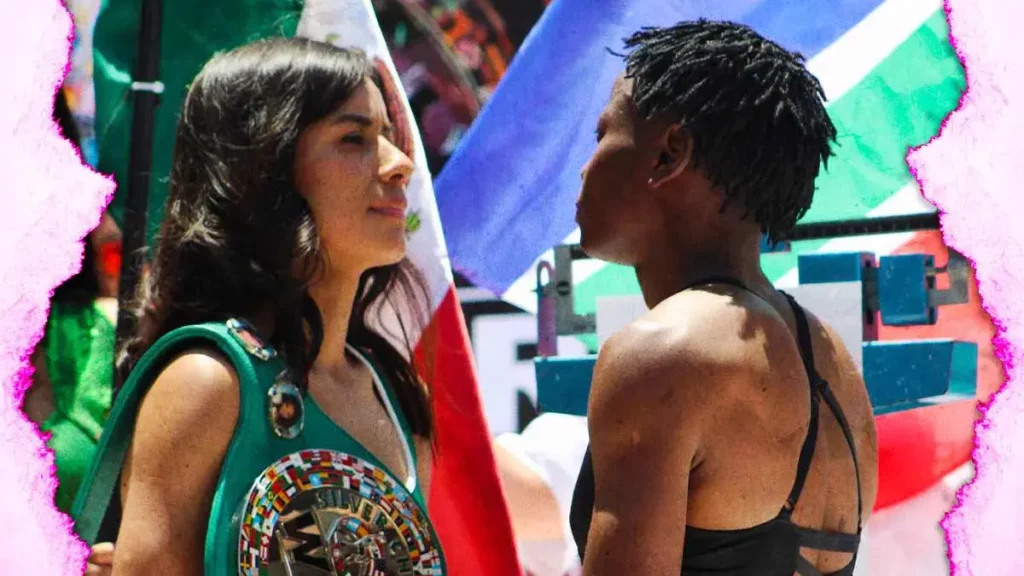 Gabriela “La Bonita” Sánchez y Simangele Hadebe encabezan ceremonia de pesaje en Zócalo de Puebla