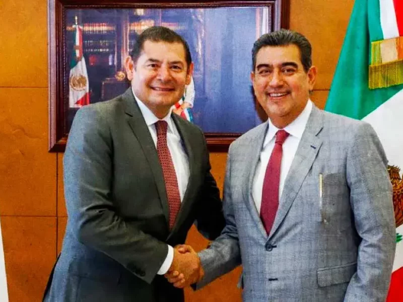 Alejandro Armenta se reunió con el exgobernador Sergio Salomón Céspedes en Puebla  