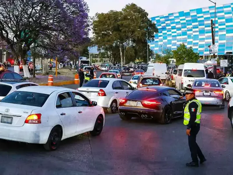 Estacionamiento del Estadio Cuauhtémoc tendrá canchas deportivas y torre de seguridad  