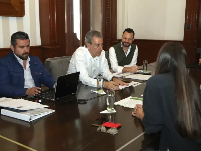 Encabeza Pepe Chedraui reunión informativa del Programa Estacionamiento Rotativo