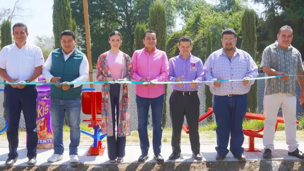 Gobierno municipal de San Martín Texmelucan inaugura gimnasio al aire libre en el CRI