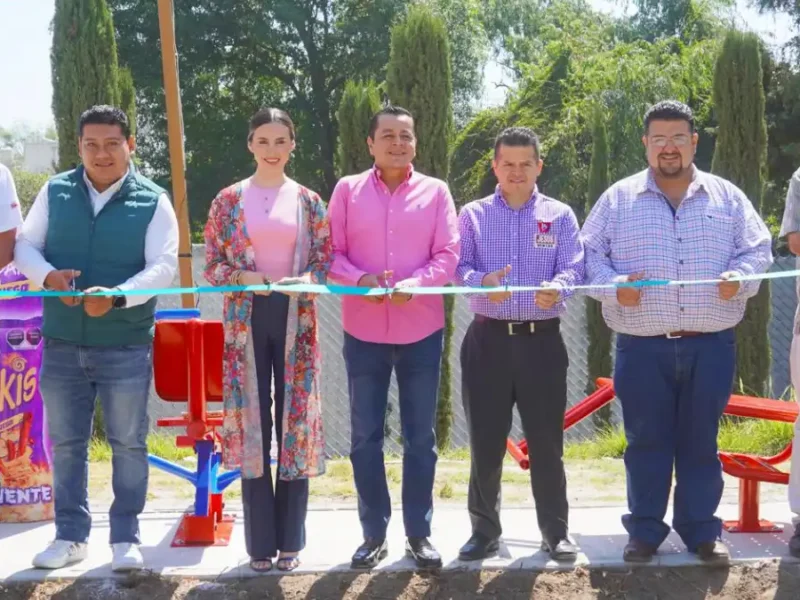 Gobierno municipal de San Martín Texmelucan inaugura gimnasio al aire libre en el CRI