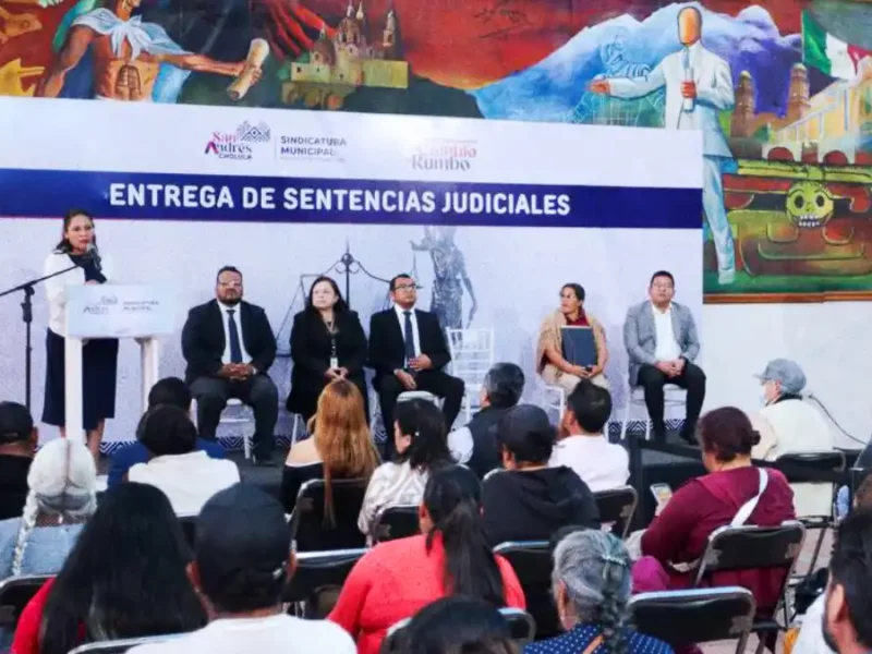 Brinda Lupita Cuautle certeza legal en San Andrés Cholula con entrega de sentencias
