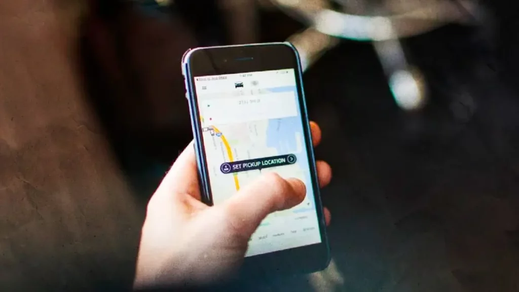 Gobierno de Puebla busca eliminar la tarifa dinámica de Uber y Didi 