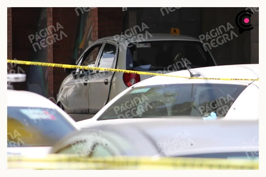 Mujer murió por paro cardiorrespiratorio dentro de un auto en el Barrio de Analco, Puebla