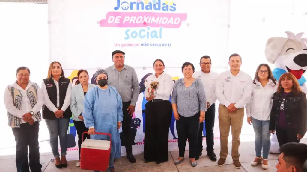 Lleva Lupita Cuautle servicios municipales a la colonia Emiliano Zapata