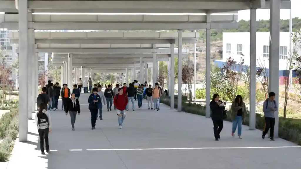 Reanudan actividades académicas más de 50 mil estudiantes en CU y CU2