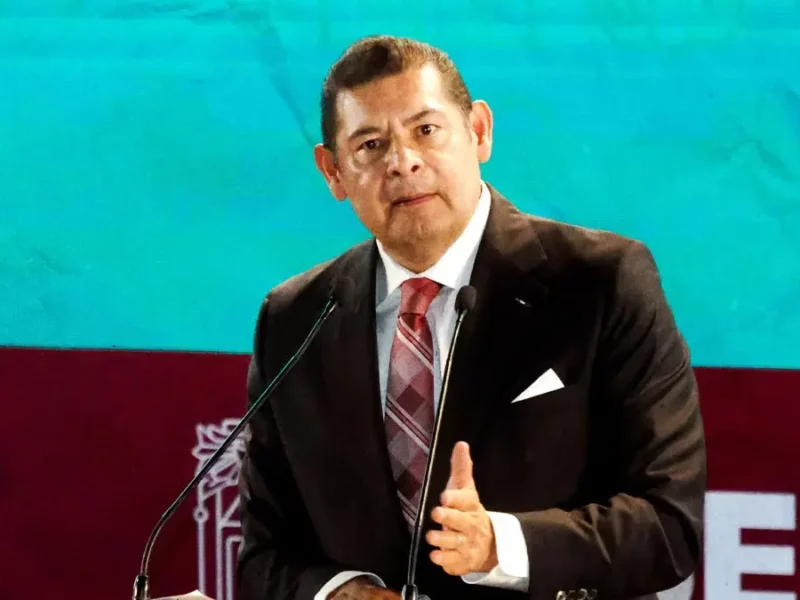 Alejandro Armenta asegura justicia para ejidatarios de Ocoyucan amenazados por Grupo Proyecta