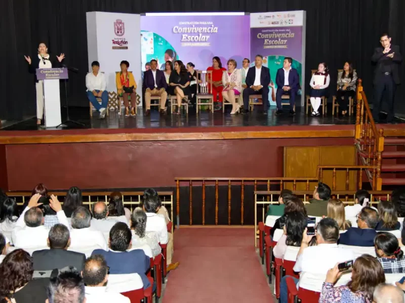Destaca Laura Artemisa García suma de esfuerzos en favor de la educación en Puebla