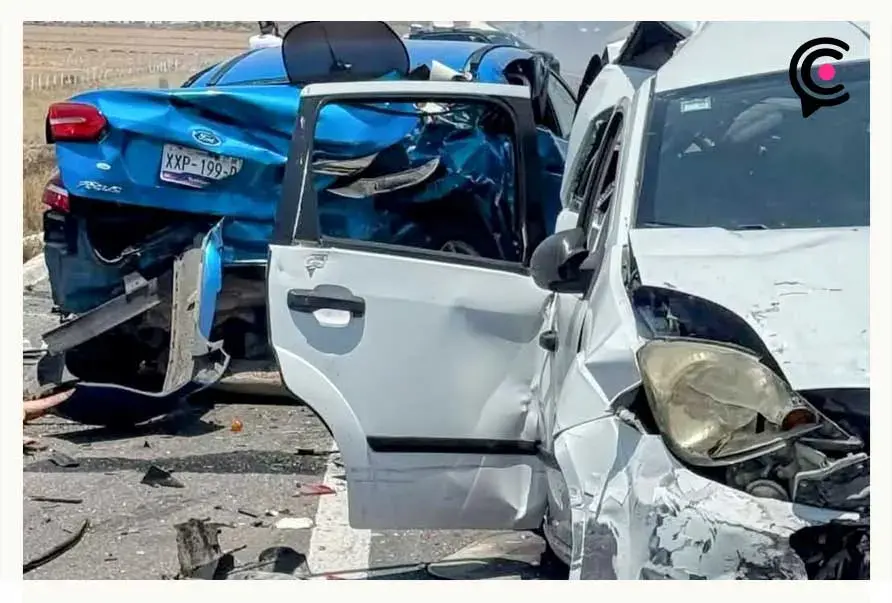 Choque múltiple dejó tres muertos y nueve heridos en Tlatlauquitepec, Puebla