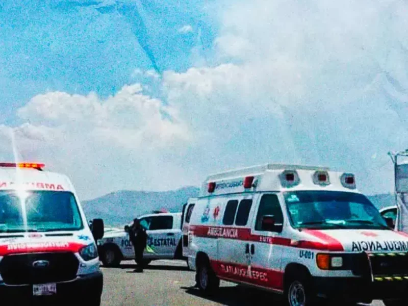 Choque múltiple dejó tres muertos y nueve heridos en Tlatlauquitepec, Puebla