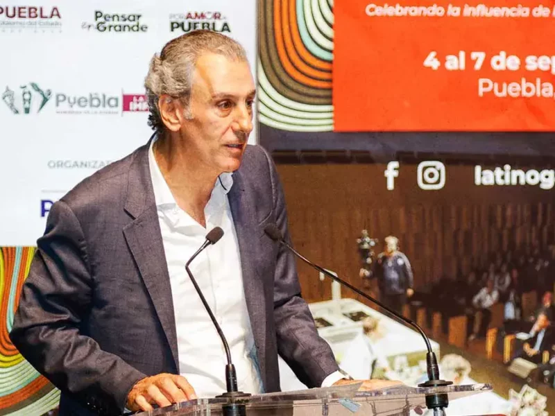 Pepe Chedraui impulsa la rehabilitación del camino a La Resurrección, Puebla  