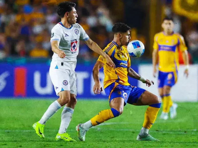 Tigres y Cruz Azul empatan en la semifinal ida de la Concacaf Champions Cup 2025  
